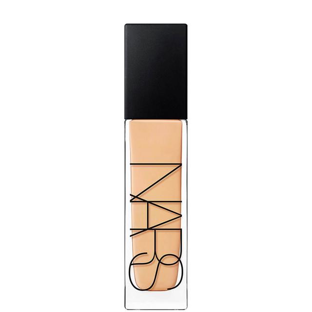 NARS Cosmetics Natural Radiant Longwear Foundation (Various Shades) - Vienna on Productcaster.