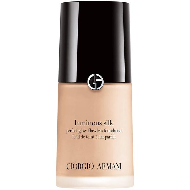 Giorgio Armani Luminous Silk Foundation 30 ml (διάφορες αποχρώσεις) - 4.75 on Productcaster.