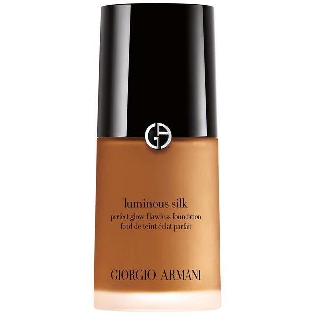 Armani Luminous Silk Foundation 30ml (Various Shades) - 10 on Productcaster.