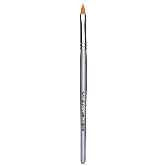 Daniel Sandler Lip Definer Brush on Productcaster.