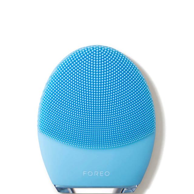 FOREO LUNA 3 Face Brush and Anti-Aging Massager (Various Options) - For Combination Skin on Productcaster.