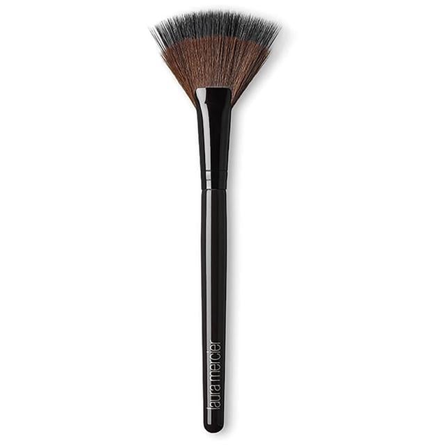 Laura Mercier Fan Powder Brush on Productcaster.