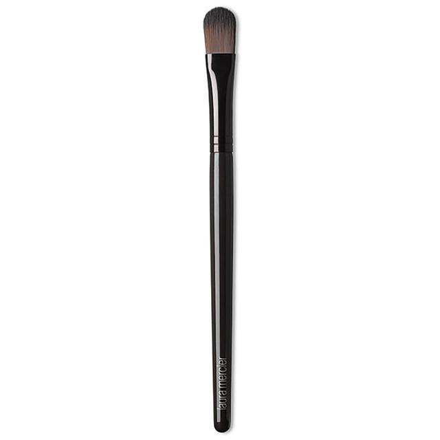 Laura Mercier Camouflage Powder Brush on Productcaster.