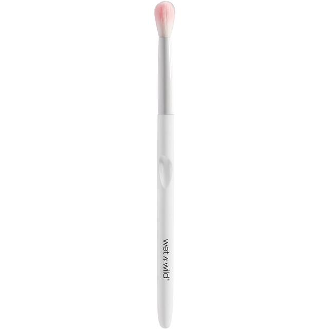 wet n wild Crease Makeup Brush on Productcaster.