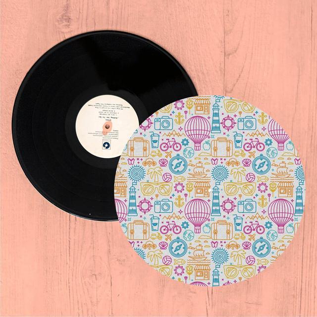 Travelling Turntable Slip Mat Mehrfarbig on Productcaster.