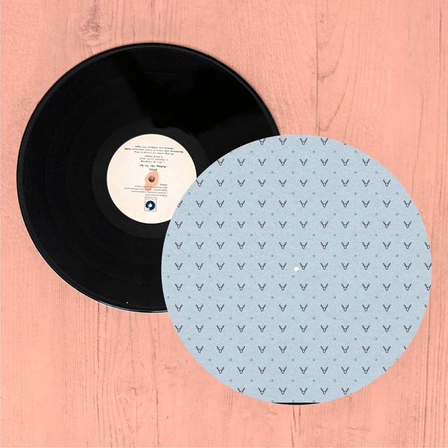 Simple Reindeer Turntable Slip Mat Mehrfarbig on Productcaster.