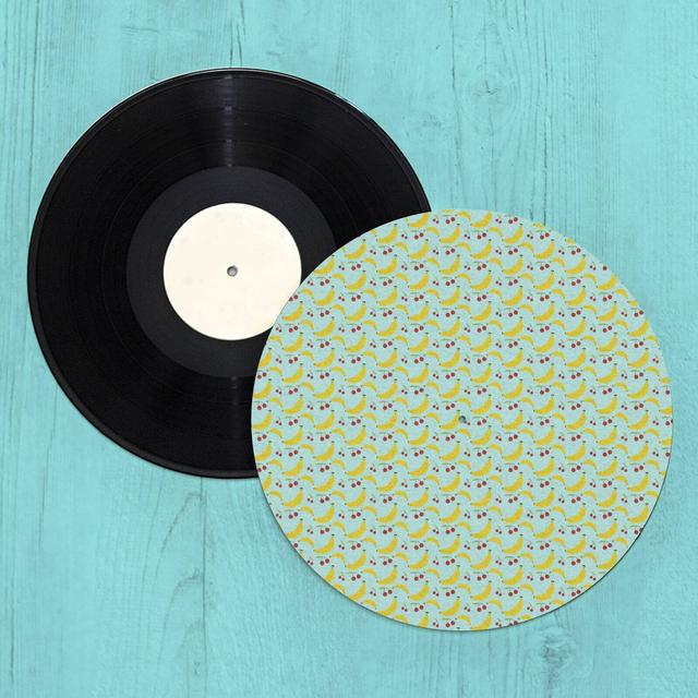 Banana And Cherries Turntable Slip Mat Mehrfarbig on Productcaster.