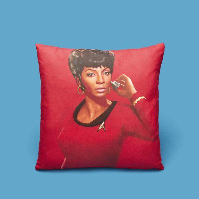 Uhura Kissen - 40x40cm - Soft Touch on Productcaster.