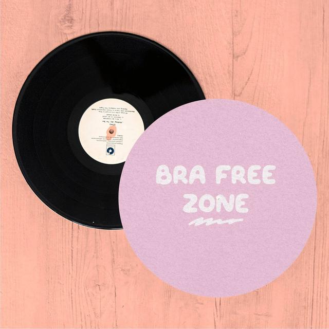 Bra Free Zone Slip Mat Mehrfarbig on Productcaster.