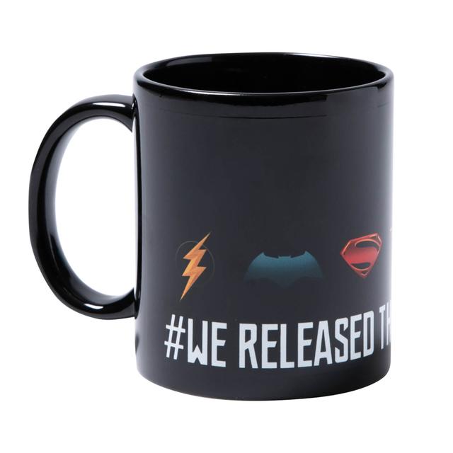 Taza de Justice League We Released The Snyder Cut - Negro on Productcaster.