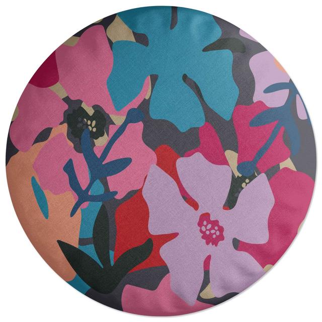 Decorsome Giant Retro Flowers Round Cushion on Productcaster.