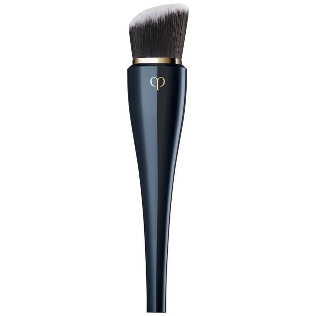 Clé de Peau Beauté High Coverage Foundation Brush on Productcaster.