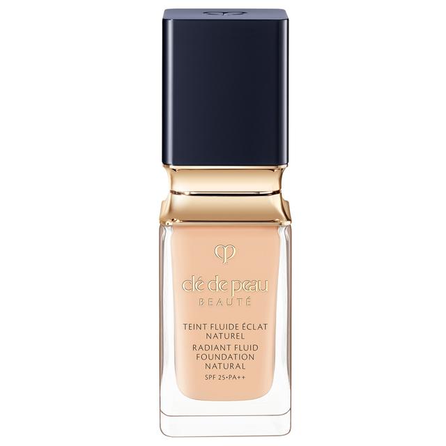 Clé de Peau Beauté Radiant Fluid Foundation Natural (Various Shades) - O20 on Productcaster.