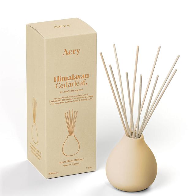 Aery Fernweh Diffuser - Himalayan Cedarleaf Cream on Productcaster.