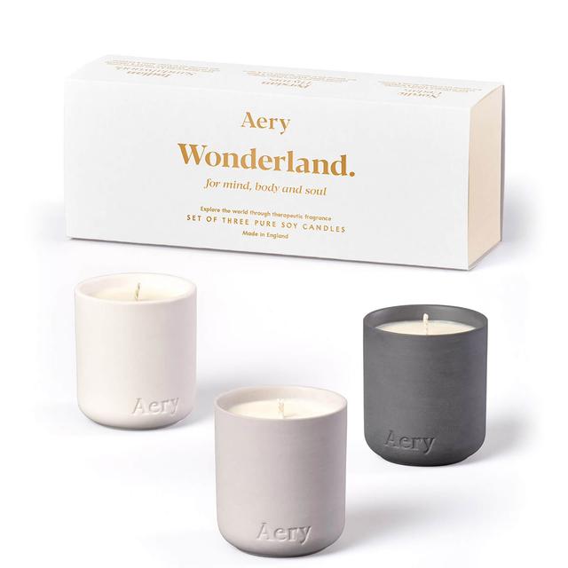 AERY Fernweh Wonderland Candle Gift Set White on Productcaster.