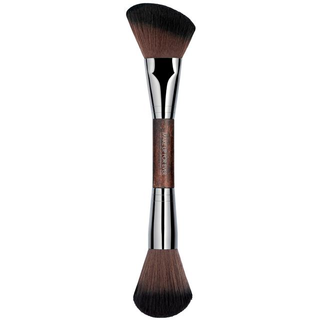 MAKE UP FOR EVER #158 Double-Ended Sculpting Brush - Blush and Highlighter - on Productcaster.