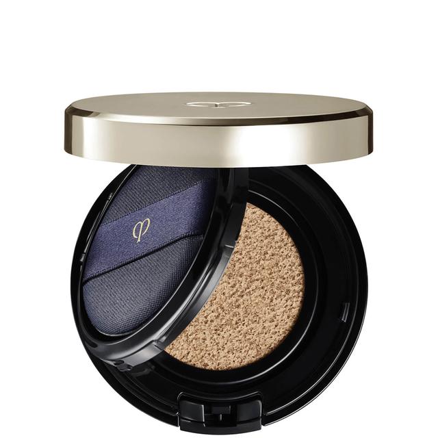 Clé de Peau Beauté Radiant Cushion Foundation (Various Shades) - O20 on Productcaster.