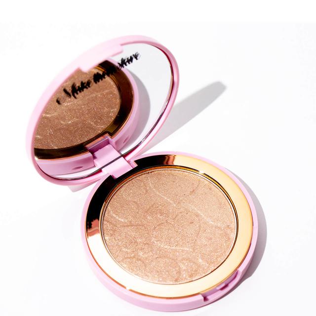 Doll Beauty Highlighter 12g (Various Shades) - Shine Bright on Productcaster.