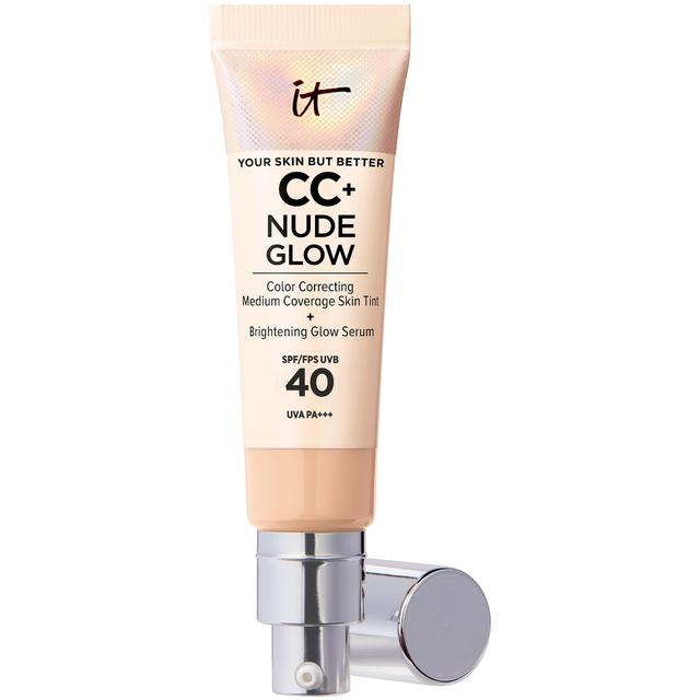 IT Cosmetics CC+ and Nude Glow Lightweight Foundation and Glow Serum with SPF40 32ml (Various Shades) - Light Medium on Productcaster.