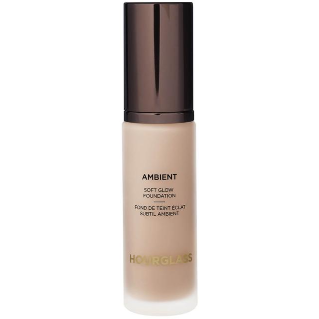 Hourglass Ambient Soft Glow Foundation 30ml (Various Shades) - 1.5 on Productcaster.