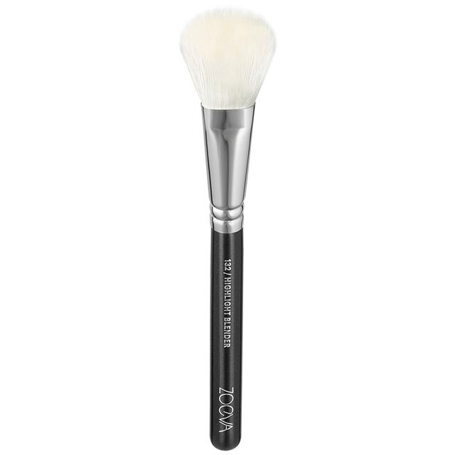 ZOEVA 132 Vegan Highlight Blender Brush on Productcaster.