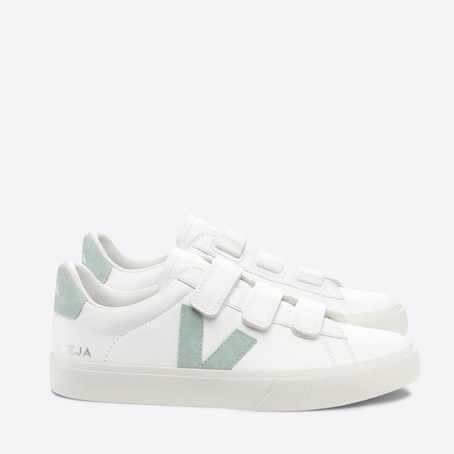 Veja Women’s Recife Leather and Suede Trainers - UK 5 on Productcaster.