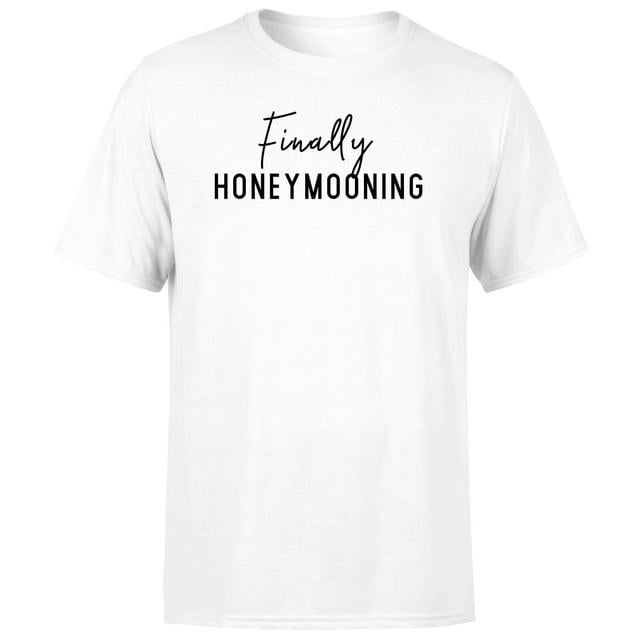 Finally Honeymooning Men's T-Shirt - White - 5XL - Weiß on Productcaster.