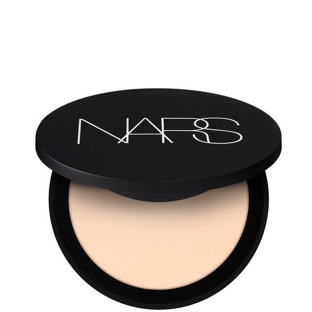 NARS Soft Matte Powder 9g (Various Shades) - Cove on Productcaster.