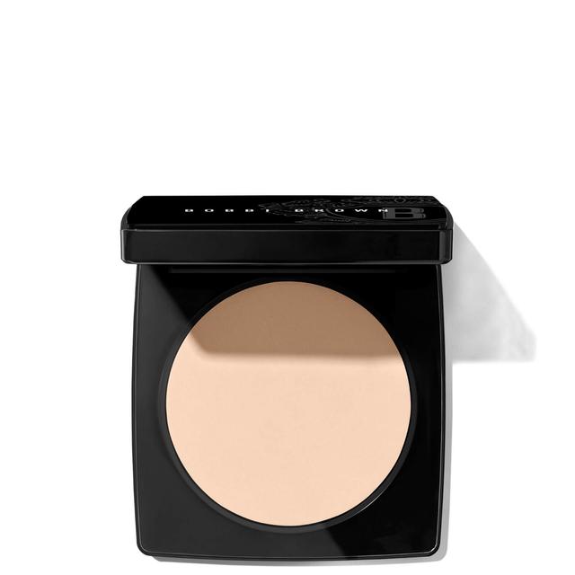 Bobbi Brown Sheer Finish Pressed Powder (Ulike fargevarianter) - Soft Porcelain on Productcaster.