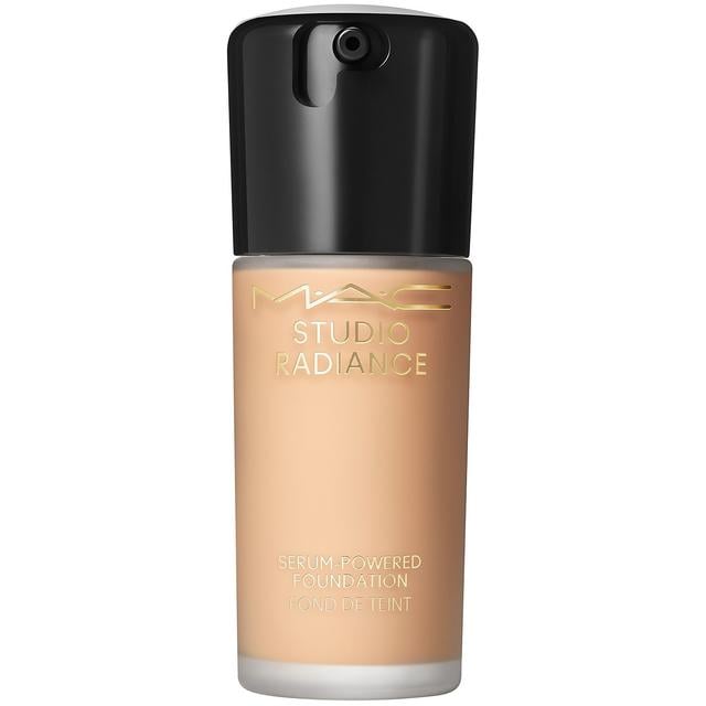 MAC Studio Radiance Serum Powered Foundation 30ml (Various Shades) - NW15 on Productcaster.