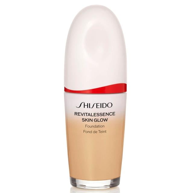 Shiseido Revitalessence Glow Foundation Exclusive 30ml (Various Shades) - 320 Pine on Productcaster.