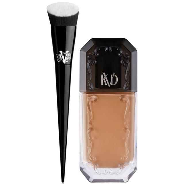 KVD Beauty Lock it Edge Foundation Brush and Beauty Good Apple Full-Coverage Serum Foundation 30ml Bundle (Various Shades) - Tan 070 on Productcaster.