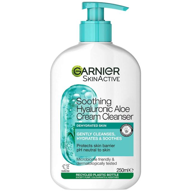 Garnier Skin Active Hyaluronic Aloe Soothing Cream Cleanser 250ml on Productcaster.