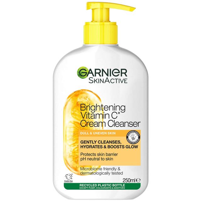 Garnier Skin Active Vitamin C Brightening Cream Cleanser 250ml on Productcaster.