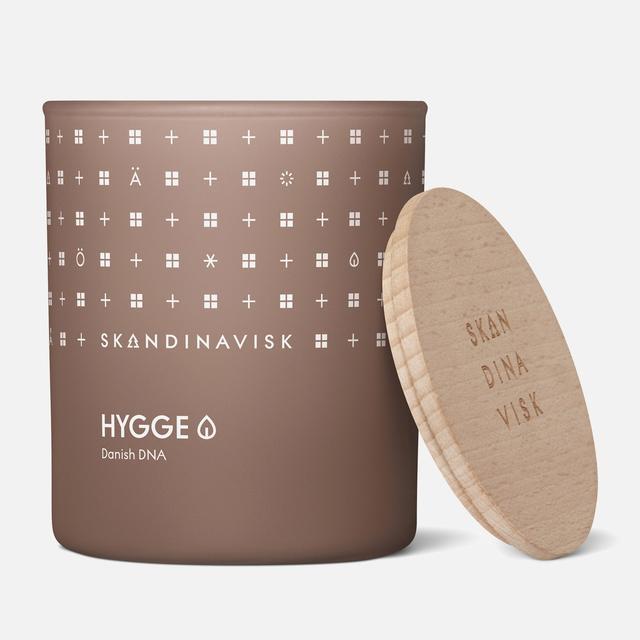 SKANDINAVISK HYGGE Scented Candle 200g Brown on Productcaster.