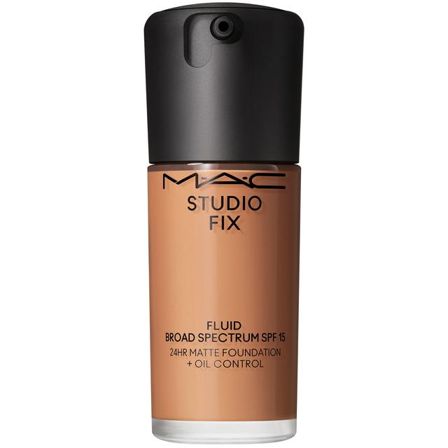 MAC Studio Fix Fluid Broad Spectrum SPF15 Foundation 30ml (Various Shades) - NW25 on Productcaster.