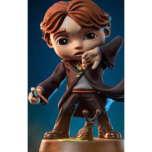 Iron Studios Ron Weasley Broken Wand Harry Potter Minico Figure (14cm) on Productcaster.