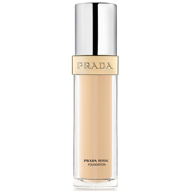 Prada Reveal Skin Optimising Refillable Foundation 30ml (Various Shades) - LW10 - Light Warm on Productcaster.