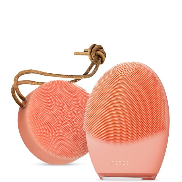 FOREO Ultimate Luna Face and Body Set for Balanced Skin on Productcaster.