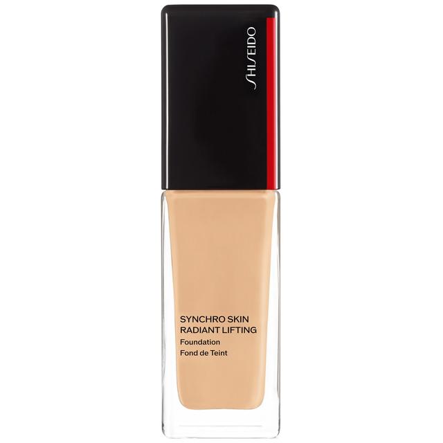 Shiseido Synchro Skin Radiant Lifting Foundation 30ml (Various Shades) - Birch on Productcaster.