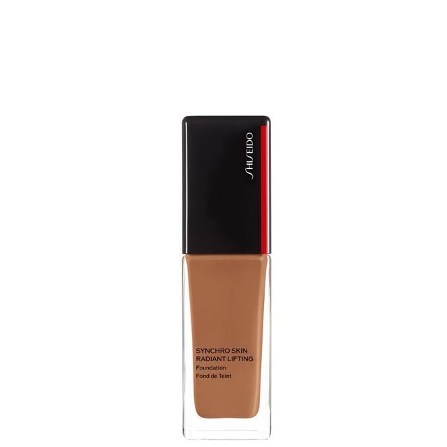 Shiseido Synchro Skin Radiant Lifting Foundation 30ml (Various Shades) - Suede on Productcaster.