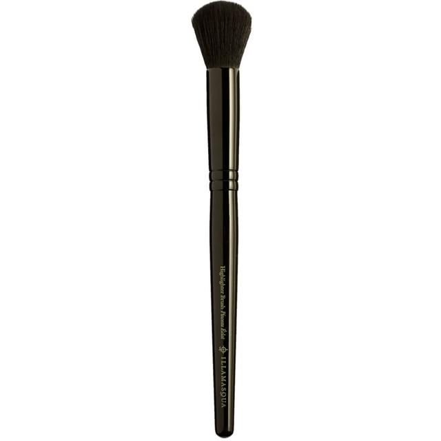 Illamasqua Round Buffing Brush on Productcaster.