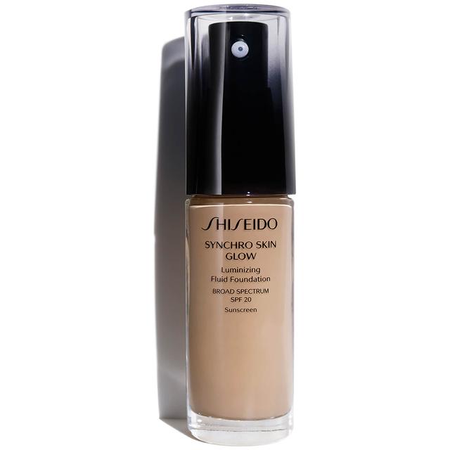 Shiseido Synchro Skin Glow Luminizing Foundation 30ml (Various Shades) - Neutral 4 on Productcaster.