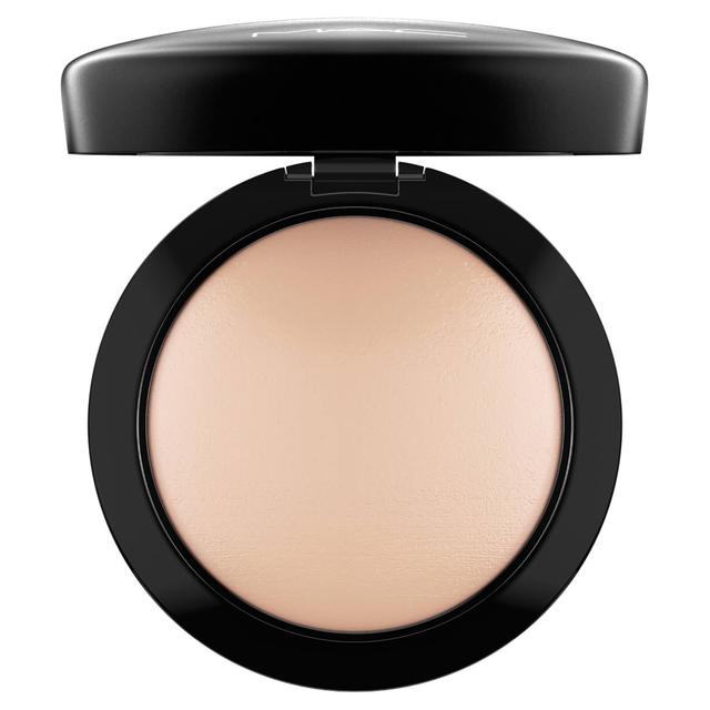 MAC Mineralize Skinfinish Natural Powder (Various Shades) - Light Plus on Productcaster.