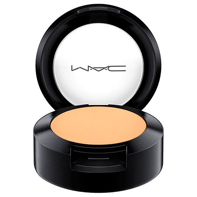 MAC Studio Finish SPF 35 Concealer (Various Shades) - NC25 on Productcaster.