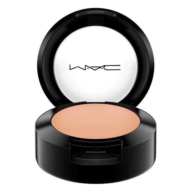 MAC Studio Finish SPF 35 Concealer (Various Shades) - NW30 on Productcaster.