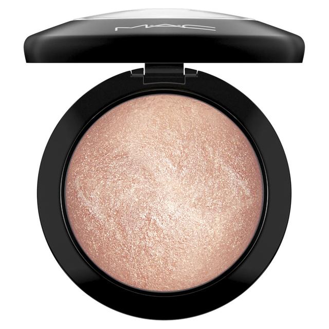 MAC Mineralize Skinfinish Highlighter (διάφορες αποχρώσεις) - Soft and Gentle on Productcaster.