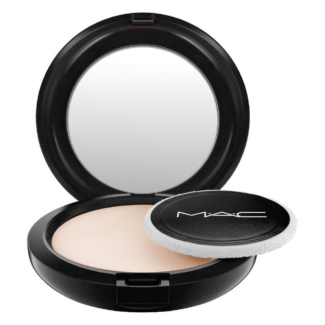 MAC Blot Powder/Pressed (Various Shades) - Light on Productcaster.