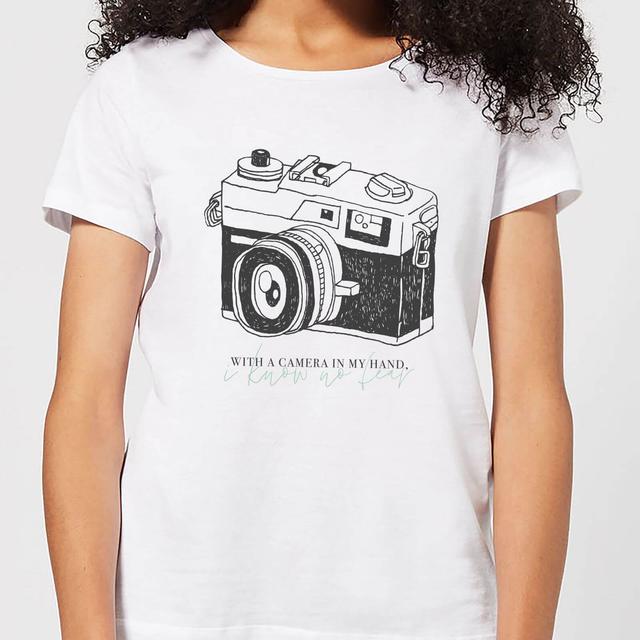 With A Camera In My Hand, I Know No Fear Women's T-Shirt - White - XXL - Weiß on Productcaster.