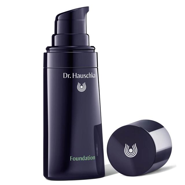 Dr. Hauschka Foundation - Macadamia on Productcaster.